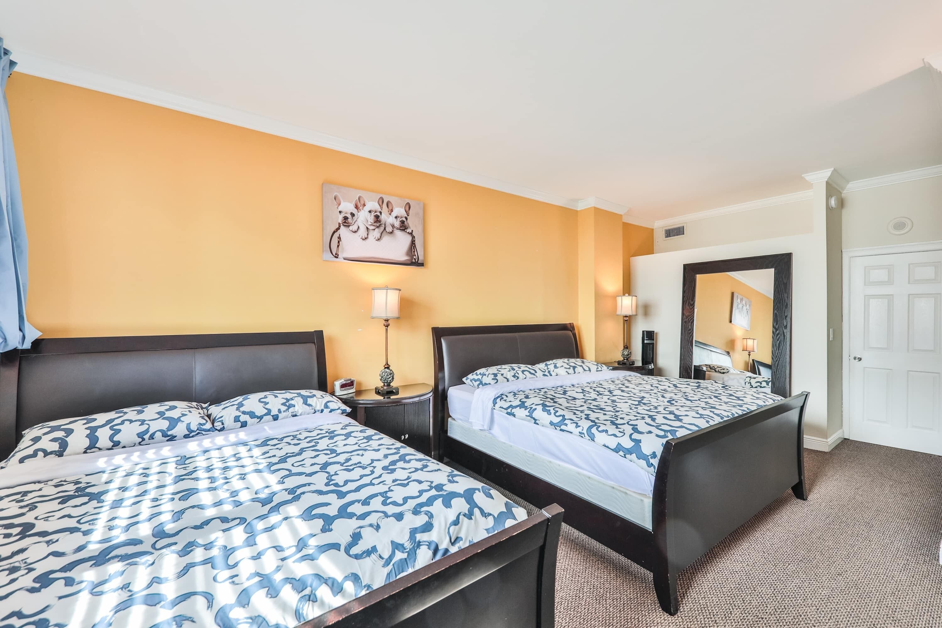 3 bedrooms, desk, iron/ironing board, travel crib