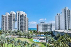 Exterior - Introdused by Ocean Reserve/free parking STR-02559 (Sunny Isles Beach)