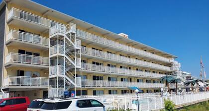 1-bedroom condo in pristine Wildwood Crest. Enjoy scenic oceanfront views!