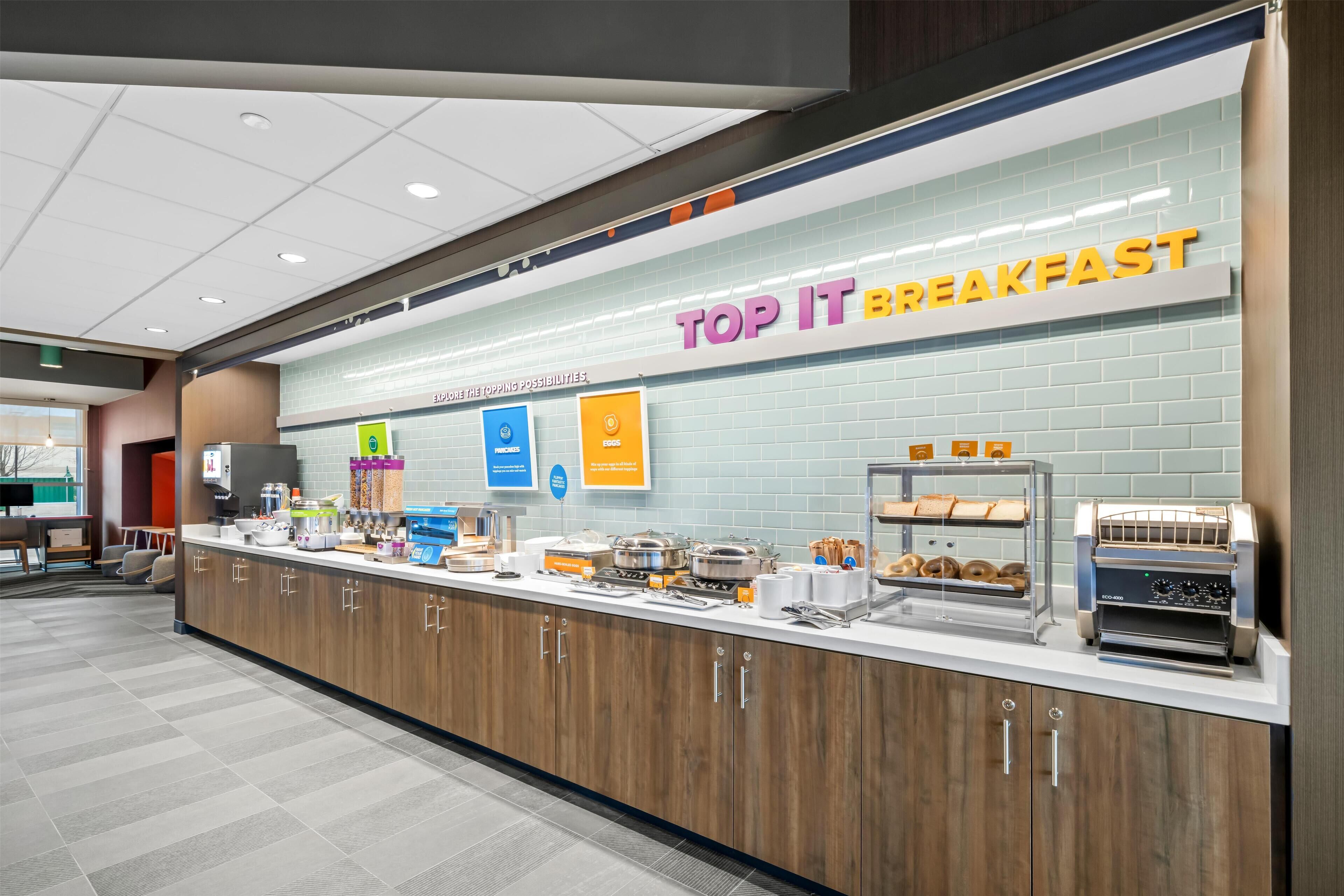 Buffet déjeuner gratuit tous les jours