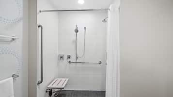Badkamer met douche