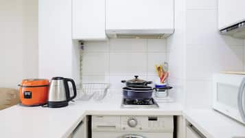 Microwave, stovetop