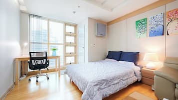 1 habitación, tabla de planchar con plancha, wifi y ropa de cama