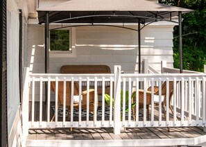 Unclassified image, 3 of 56, button