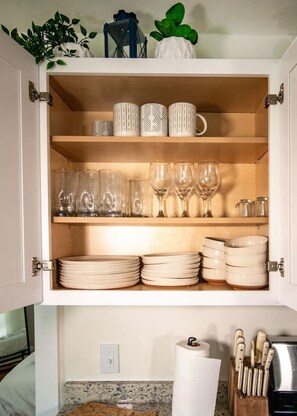 Unclassified image, 5 of 56, button