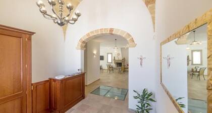 Aunts' Garden - Sun Room