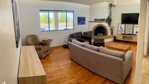 電視、書籍、電腦螢幕、打印機