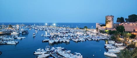 Marina