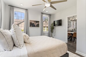 4 bedrooms, WiFi, bed sheets