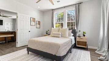 4 bedrooms, WiFi, bed sheets