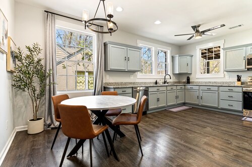 Pet Friendly 4 BR Near Hospitals and Maxwell Base