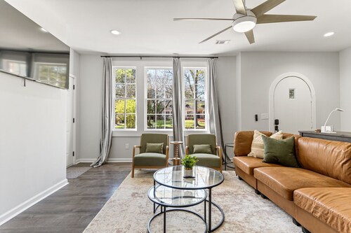 Pet Friendly 4 BR Near Hospitals and Maxwell Base