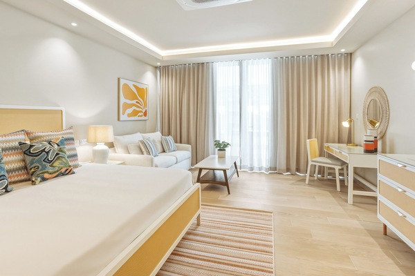 Premium bedding, pillowtop beds, in-room safe, laptop workspace