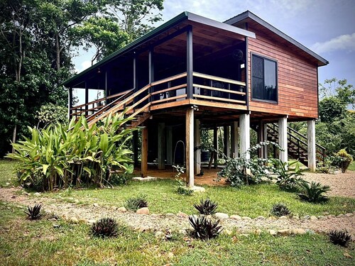 Hopkins/Sittee River Luxury Home. 2BR/2BA- A Tropical Jungle Paradise 1.1 acres.