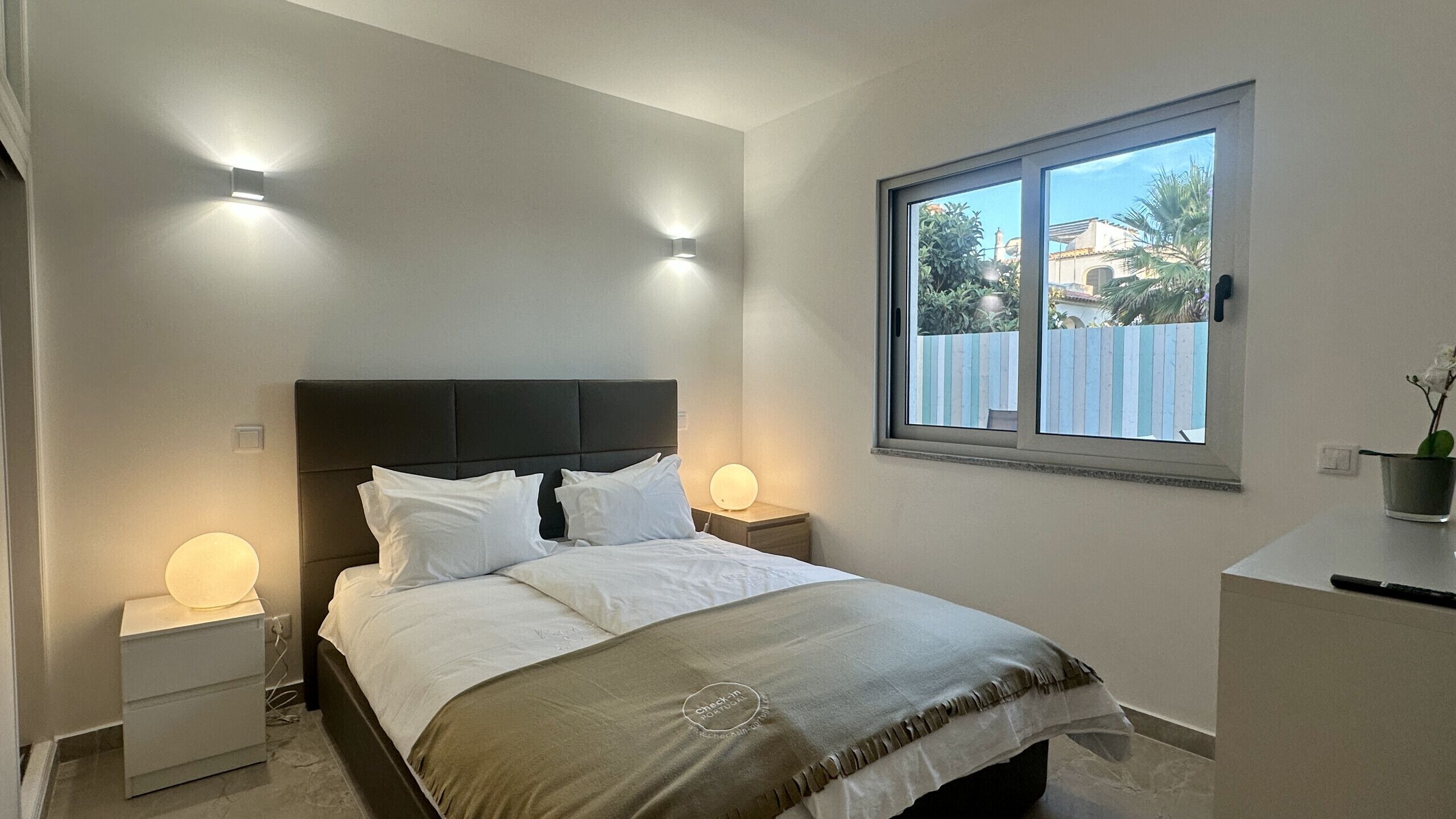 5 habitaciones, wifi gratis y ropa de cama 