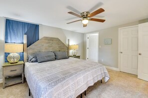 4 bedrooms, desk, iron/ironing board, free WiFi