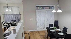 Dining - Tranquil Oasis in Alabaster, Alabama - Stunning Single-Story Home (Alabaster)