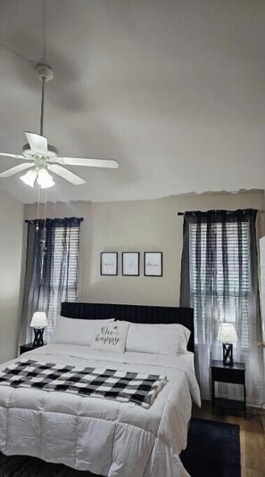 Room - Tranquil Oasis in Alabaster, Alabama - Stunning Single-Story Home (Alabaster)