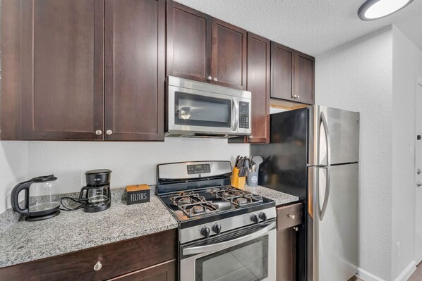 Fridge, microwave, oven, stovetop