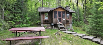 Tri-Lakes Hideaway on Lake Wilipyro