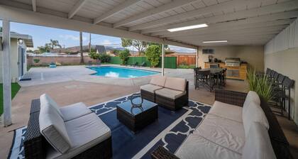 San Diego Lake home 4 Bd/Bath with Pool, hot tub and golf!