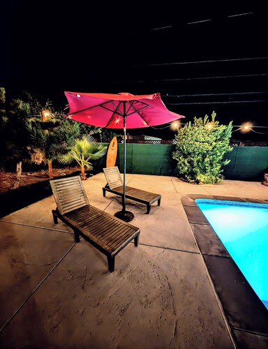 San Diego Lake home 4 Bd/Bath with heated pool, hot tub and golf!