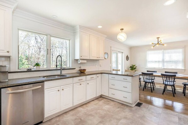 Microwave, oven, stovetop, dishwasher