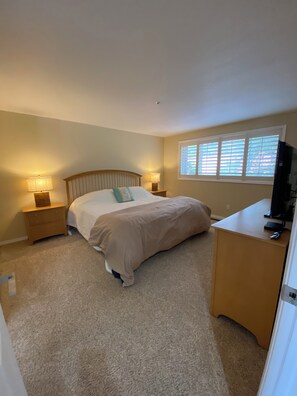 2 habitaciones, escritorio, wifi gratis y ropa de cama 