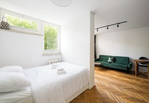 1 bedroom, iron/ironing board, WiFi, bed sheets