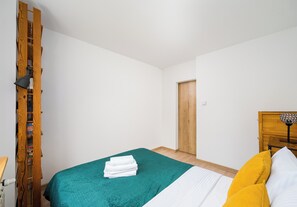1 camera, ferro/asse da stiro, Wi-Fi, lenzuola