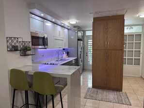 微波爐、焗爐、爐具