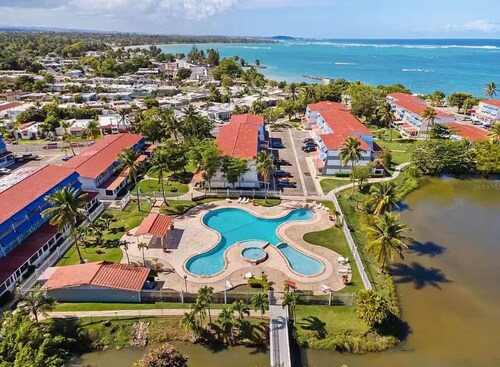 Villa María del Mar- Serene Beachside Retreat