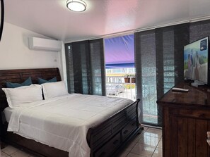 2 bedrooms, iron/ironing board, WiFi, bed sheets - Villa María del Mar- Serene Beachside Retreat (Dorado)