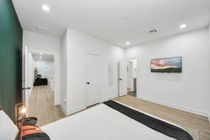 3 habitaciones, tabla de planchar con plancha y wifi gratis