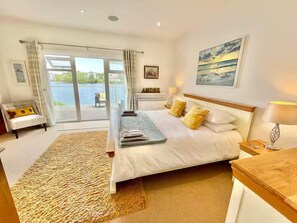 Interior - Cotswolds Lakeside Home-Summer Lake (Cirencester)
