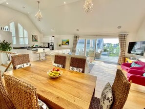 Dining - Cotswolds Lakeside Home-Summer Lake (Cirencester)