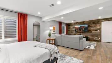 4 habitaciones, decoración personalizada y muebles diferentes