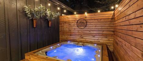 Bain à remous extérieur