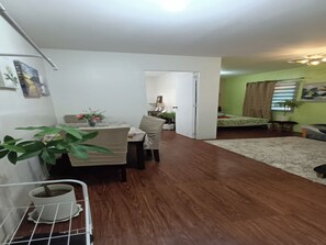 1 habitación, internet, ropa de cama y acceso para silla de ruedas 
