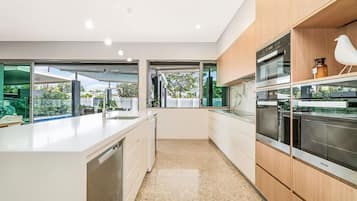 Fridge, microwave, oven, dishwasher