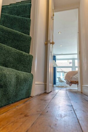 3 Schlafzimmer, Bügeleisen/Bügelbrett, Reisekinderbett, WLAN