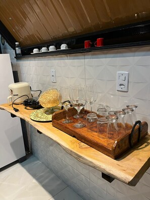 Dining - HORIZONTE CHALET - Cozy A-frame chalet in Rio Piracicaba (MG) (Rio Piracicaba)