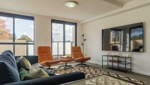 Living area - KozyGuru | Homebush West | Modern 2R Apt + Parking (Homebush West)