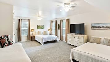 3 chambres, bureau, fer et planche Ă repasser, lit parapluie