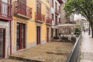 Exterior - Spacious & Family Flats by HostWise (Guimarães)