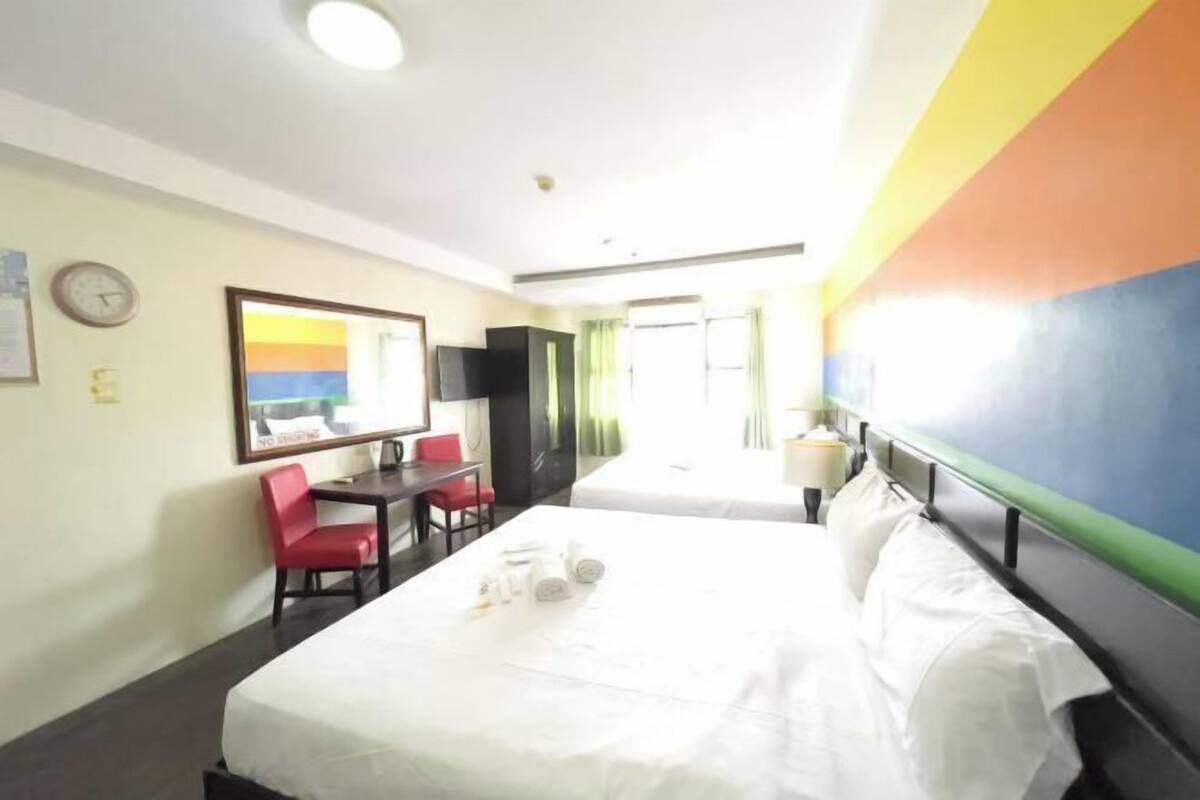 Desk, rollaway beds, bed sheets