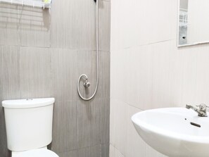 Quarto solteiro standard | Banheiro