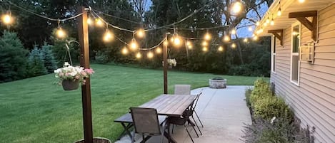 Outdoor dining