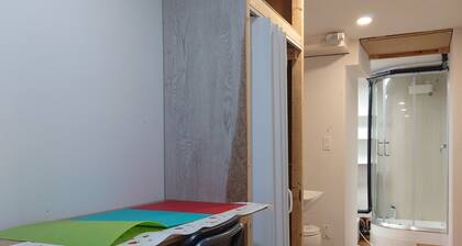 A Private room and bathroom at PandaMotelDotCom