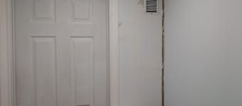 A Private room and bathroom at PandaMotelDotCom